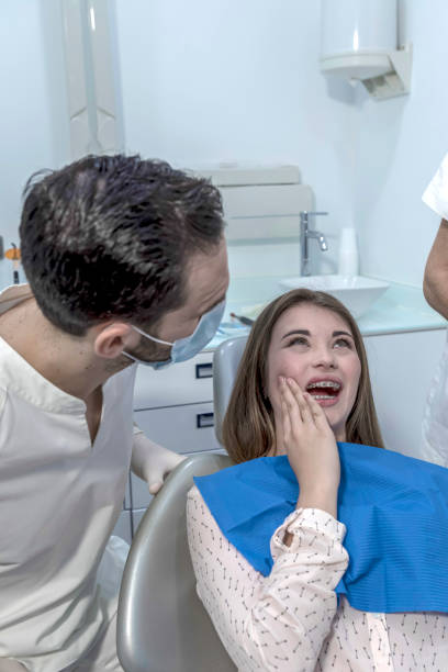Best Dentist for Tooth Abscess  in Taft Southwest, TX